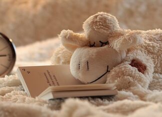 Zegary i budziki dla dzieci, jakie wybrać najlepiej? zegar i budzik dziecięcy, jaki wybrać?