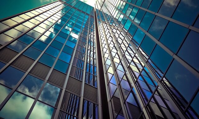 Ile front mniejszy od korpusu?