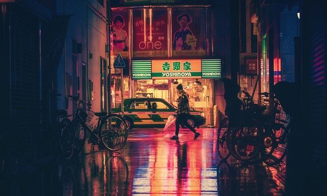 Czy sklepy meblowe zabierają stare meble?