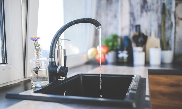 Czy zlew musi być pod oknem? Czy zlew musi być pod oknem?