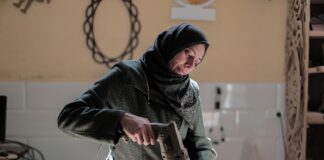 Czy stolarz robi projekt kuchni?