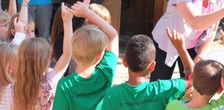 Czy można zwrócić towar zakupiony w sklepie stacjonarnym Agata Meble?