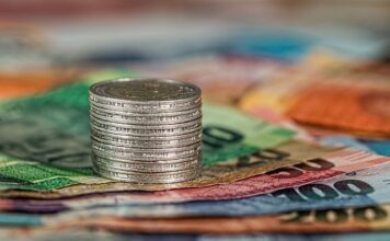 Jak zarobić 1000 zł dziennie? Jak zarobić 1000 zł dziennie?