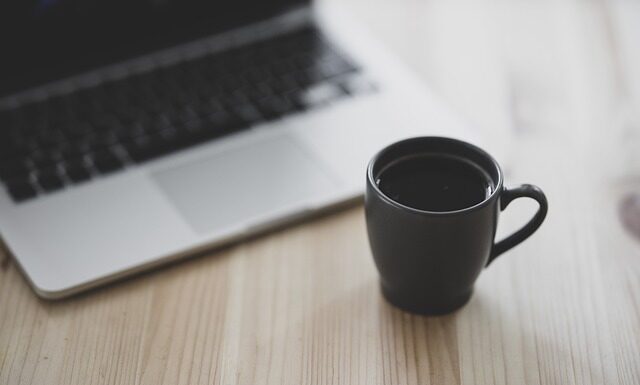 Ile trzeba pracować żeby dostać raty?