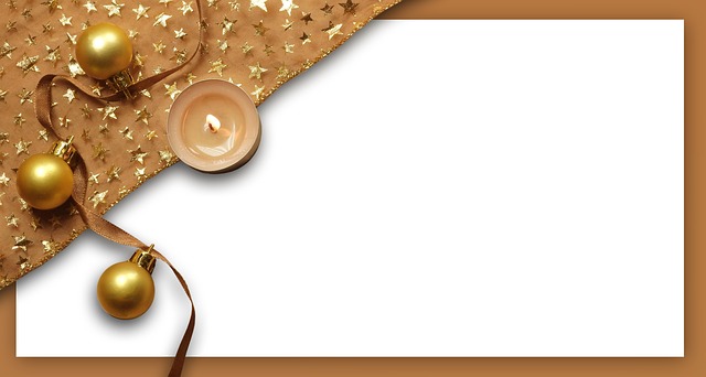 Czym się różni voucher od karty podarunkowej?