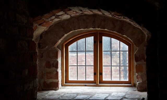 Jak zabudować wnękę drzwiami? Jak zabudować wnękę drzwiami?