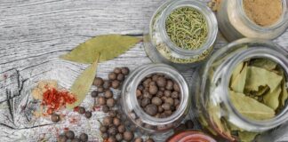 Jak ustawić stelaż?