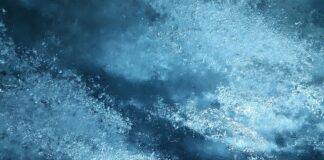 Jak ściągnąć osłonę plastikowa wewnątrz klapy bagażnika Skody Octavii 2?