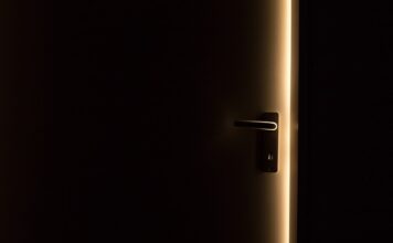 Jak dobrać klamki do okien?